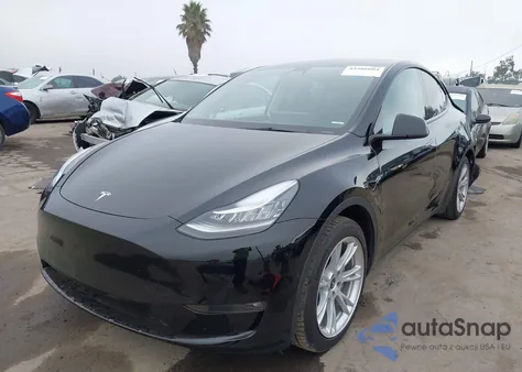 2021 Tesla Model Y Long Range Dual Motor All-Wheel Drive z USA, uszkodzony, nr VIN 5YJYGAEE3MF194474